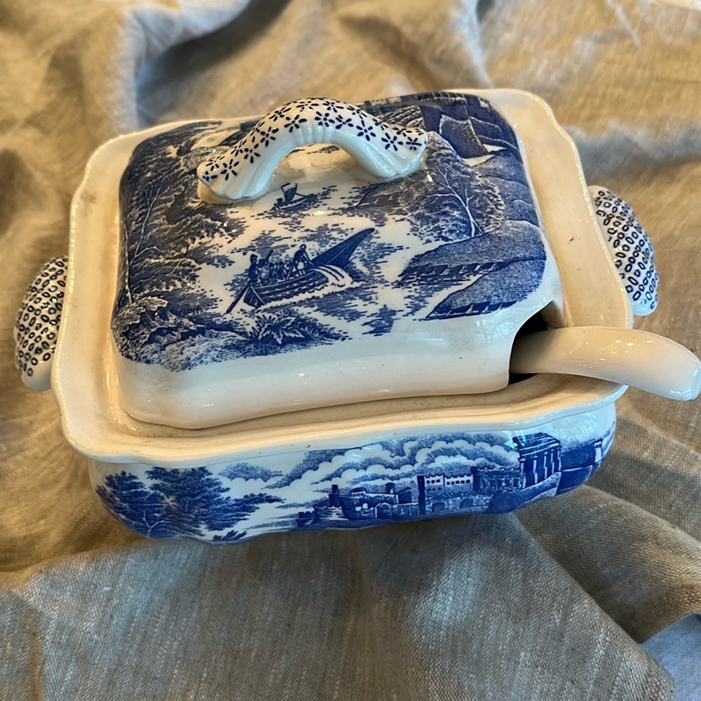 Vintage Blue and white transfer ware soup tureen Blue flow castle river scene